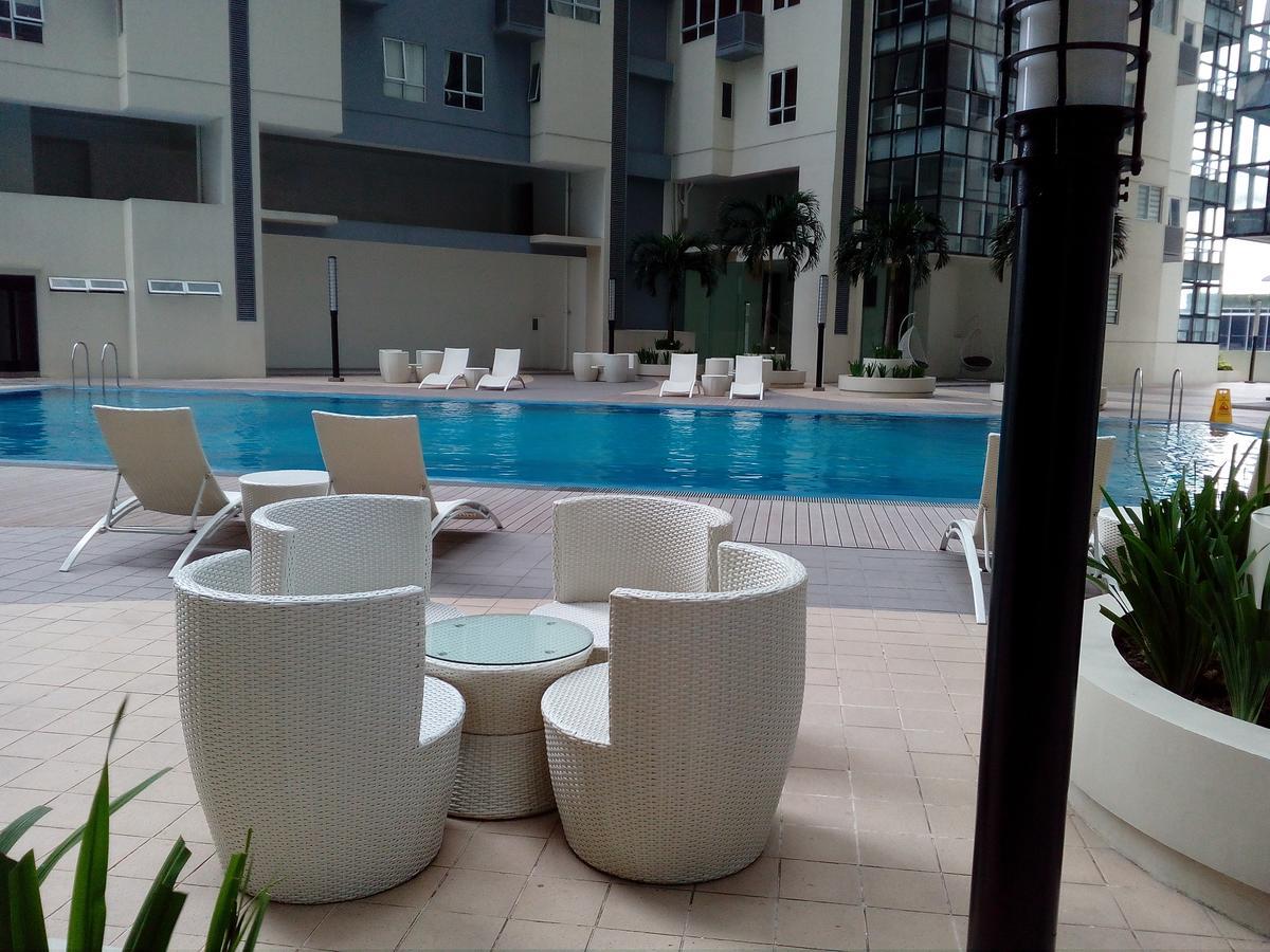 Victoria Soho Suites Manila Zewnętrze zdjęcie